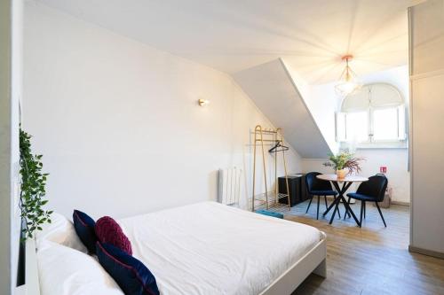 Smeralda Attic Room - image 2
