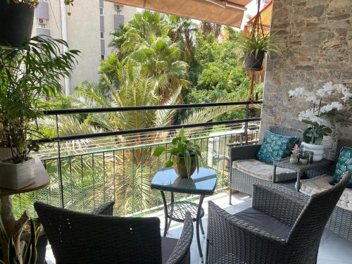 BENILOVE2 -appartement traversant et lumineux à LEVANTE Parking gratuit
