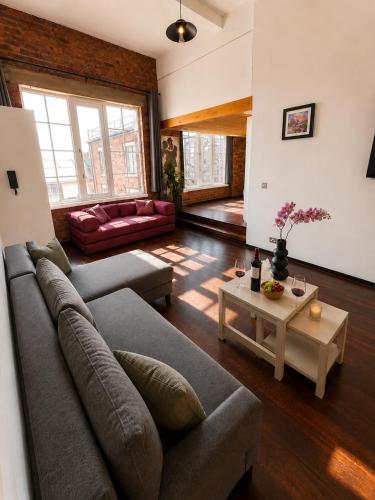 City Centre Apt, Sleeps 8, Parking, Shops & Trains, Liverpool (photo 5)