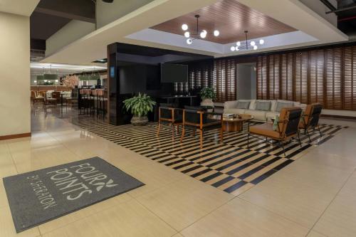 Lobby, Four Points by Sheraton San Jose Sabana in Hospital