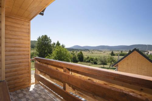 Villa Velebita House for 9 near Plitvice Lakes in Donji Babin Potok