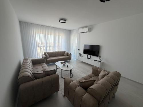 Modern apartment with balcony in Prizren in เบซิม ชาลา
