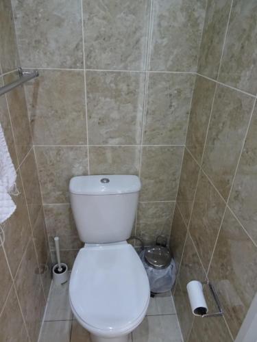 The Gatwick White House Hotel - image 12