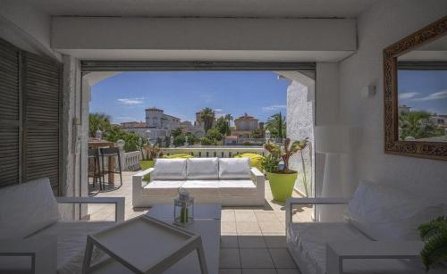 Villa Segre en uno de los canales más bonitos