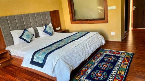 The Royal Guest house upper chanspa - image 5