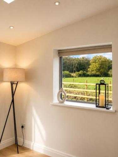 Ashen Cottage Near Stratford & Warwick in Wootton Wawen