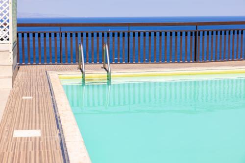 Maison Blue