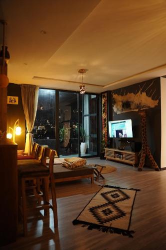 High Rise Art Residency - image 4