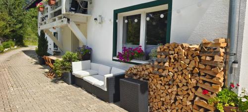 Haus am Seebach Leutasch Weidach in เอมมัท