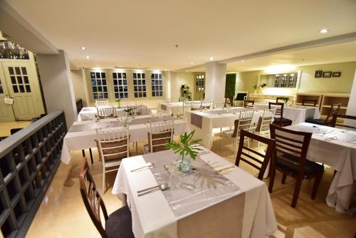 Restaurant, Almont City Hotel in Butuan