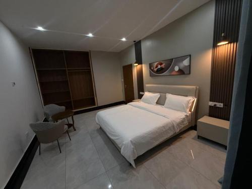 Chic apartment - image 3