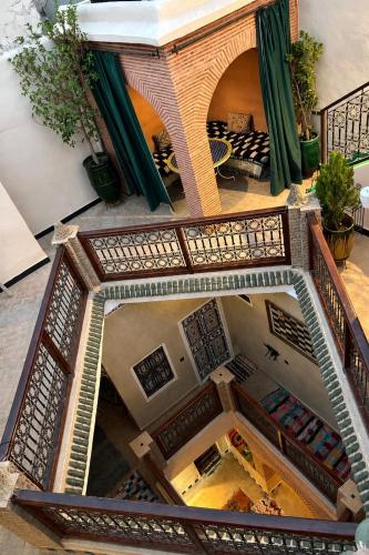 Riad Hna Ben Saleh - Traditional Guest House near Jemaa el-Fnaa Square