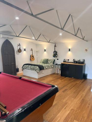 Mustang Studios