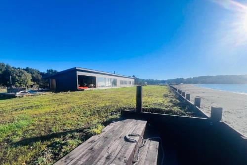 . Casa orilla playa en Chiloé