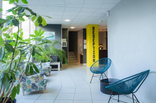 Lobby, Comfort Aparthotel Fréjus La Tour de Mare in Frejus
