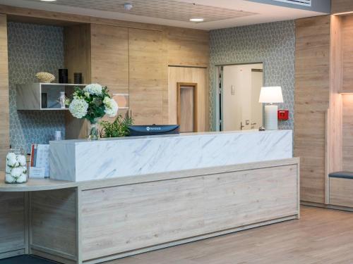 Lobby, Quality Aparthotel Morangis Orly near Laoasian