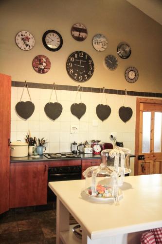 Olive Manor Guest House in 中新堡