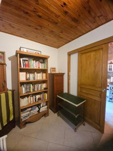 Chambre paisible et fraîche (Chambre paisible et fraiche) in Sainte-Jalle