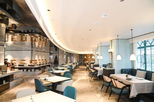 Restaurant, Ocean Hotel in Guangzhou