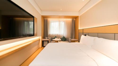 Ji Hotel Shanghai Kaixuan Road Room Type - Huazhu - Superior BedRoom