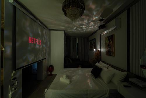 NB Aura House in Hoan Kiem District - Ngoc Son Temple
