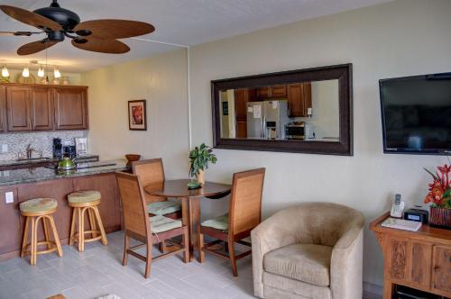 Maui Vista 1305 - image 10