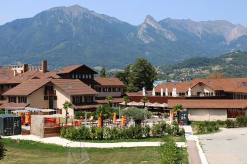 Hotel Base Camp Lodge - Albertville