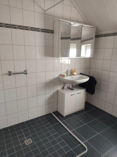Vannituba, Gästehaus Atrico HS 67, WG 1 (Gastehaus Atrico HS 67, WG 1) in Surwold