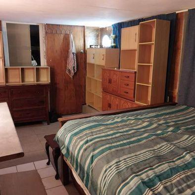 1-bedroom unit with AC in banana garden in Whangarei