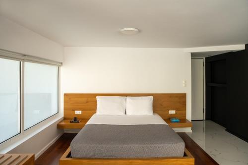 Mosaikon Guesthouses #Aiolou Str, Athens