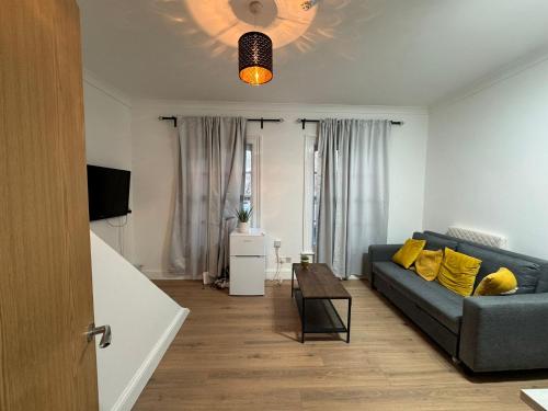 Prime Location Flat Heart of East London