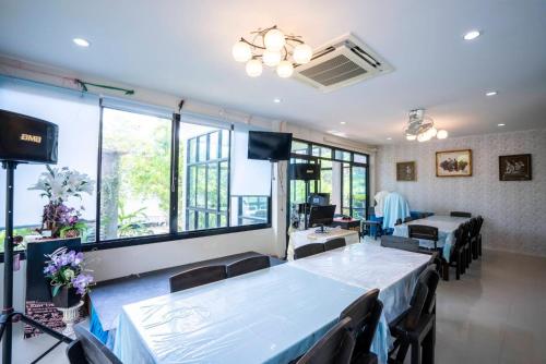 Facilities, Phangpring Beach Resort in Tha Sala
