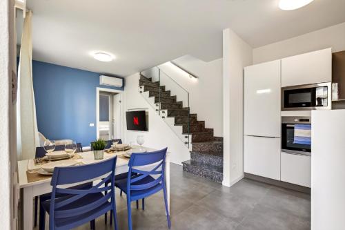 Varenna Exclusive Villa - Parking - Lake View
