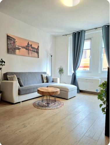 Modern Apartment 15-min-to-Venice