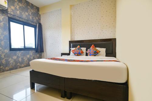 FabHotel Shree I photo 2