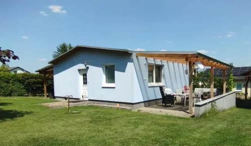 Gästehaus mit 3 separaten Schlafbereichen, Terrasse und Carport in Velten, Deutschland
