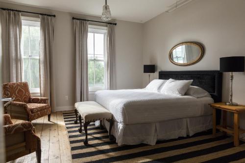 Stewart House Hotel 2