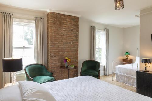 Stewart House Hotel 5