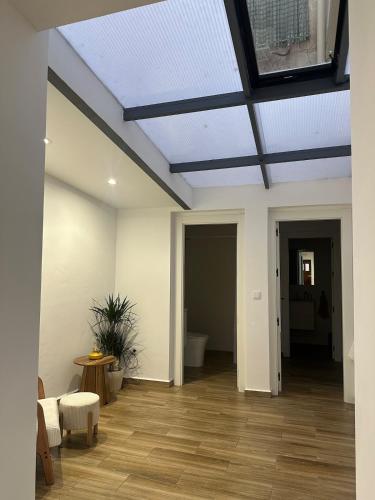 Elegante apartamento totalmente reformado in Zarra