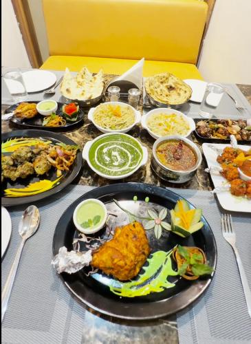 Restaurant, Hotel Srirangasthalam in Chitradurga