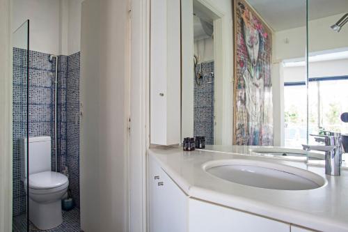 Modern fully equipped apt with private balcony - CT1 - image 12