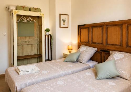 Chambres d'hôte A Caserella, Maison de village rénovée avec vue sur mer (Chambres d'hote A Caserella, Maison de village renovee avec vue sur mer) in Valle-di-Campoloro