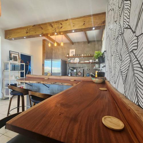 6BR Beachfront Compound w-Generator & Games in Camuy