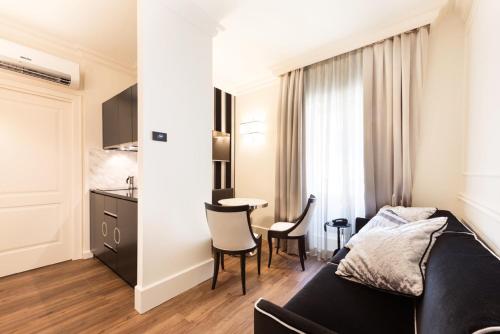 Verona House Aparthotel - image 5
