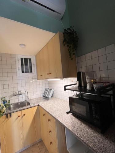 virtuve, House on a Hill with Stunning Views near Troodos in Koilani