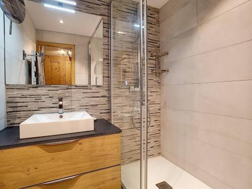 1 Fogal - PROCHE CENTRE -2 chambres - image 5