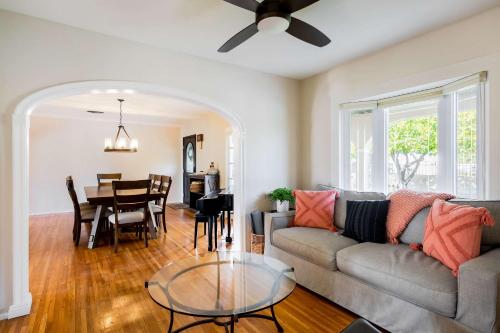 Movie Colony Oasis with Pool & Spa - image 4