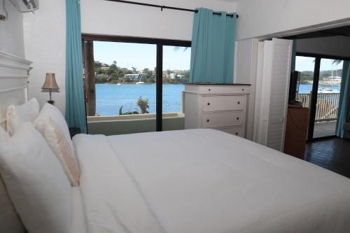 Point Pleasant Resort® 1BR Villa with Ocean Views in Smith Bay