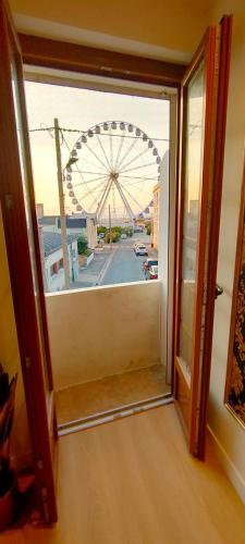 Vue Mer et Grande Roue Balnéo 5 pers