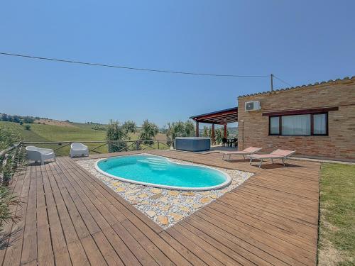 Private Pool & Jacuzzi with View by Host Hero in Monte San Pietrangeli